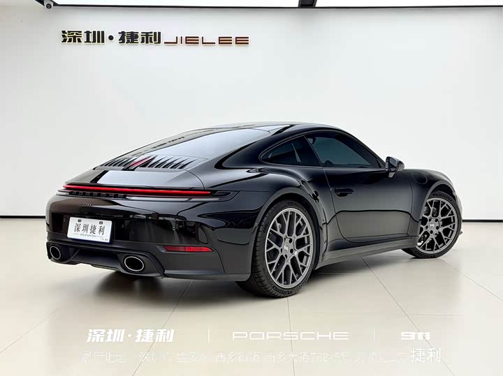 Фото 6 - Porsche 911