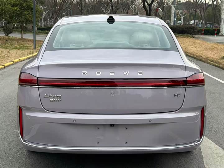 Фото 5 - Roewe M7 DMH