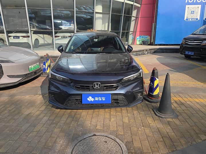 Фото 2 - Honda Civic