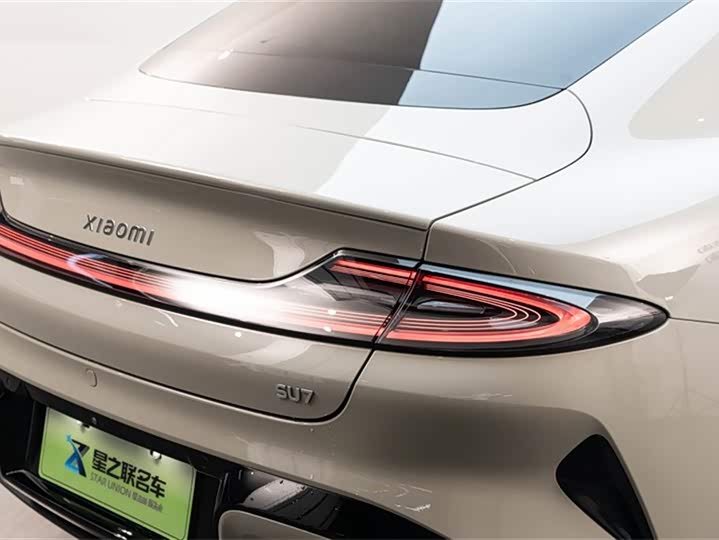 Фото 7 - Xiaomi SU7