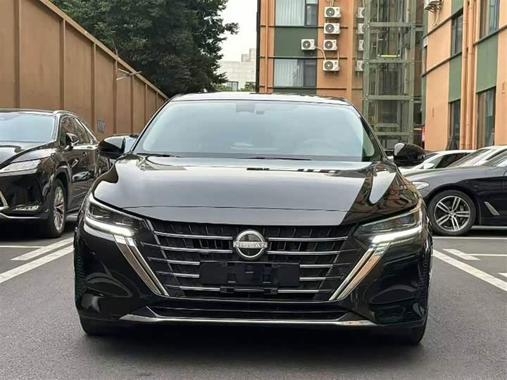 Фото 2 - Nissan Sylphy