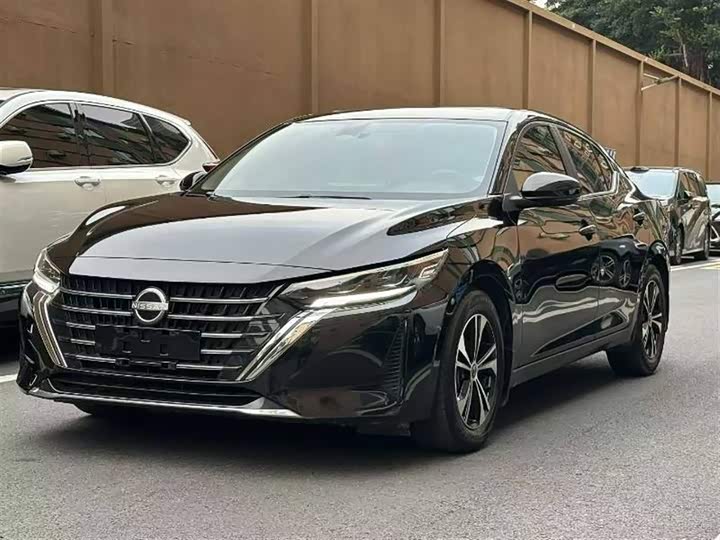 Фото 3 - Nissan Sylphy
