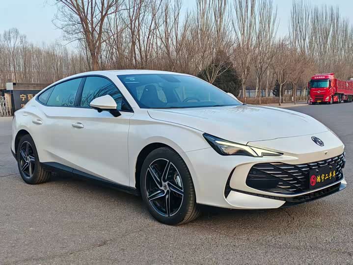 Фото 3 - MG Motor 7