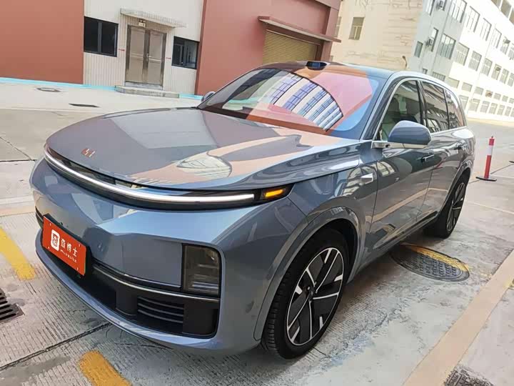 Фото 1 - LiXiang L7