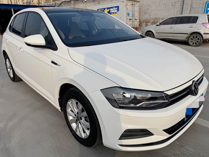 Фото 1 - Volkswagen Polo