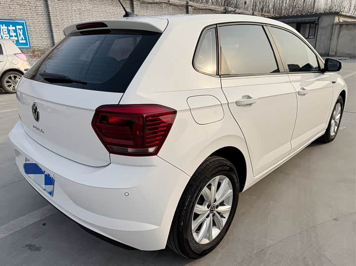 Фото 3 - Volkswagen Polo