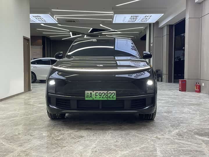 Фото 2 - LiXiang L8