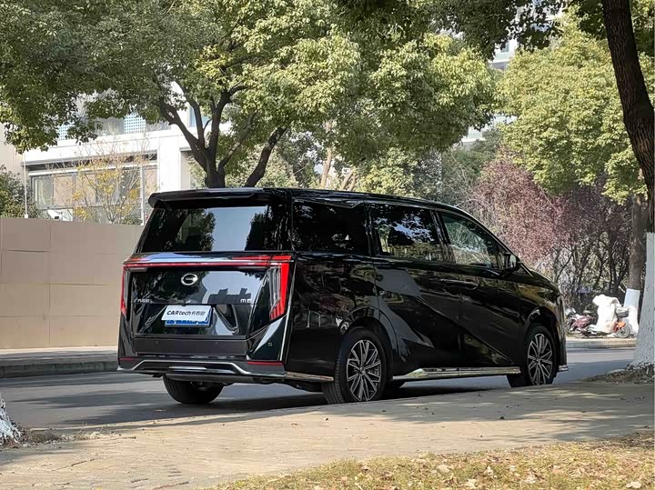 Фото 5 - GAC Trumpchi M8