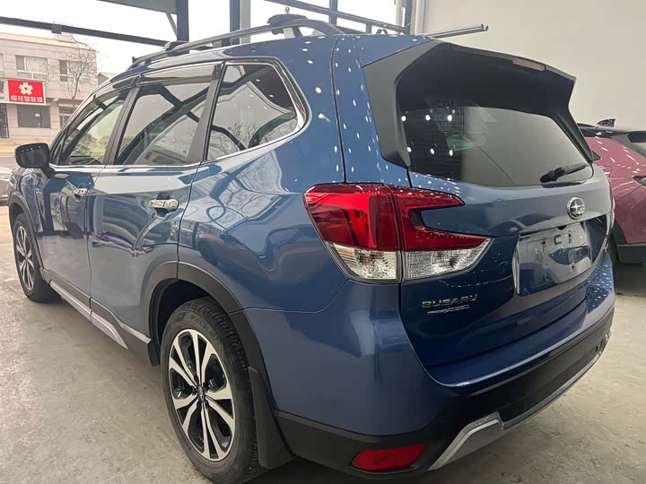 Фото 4 - Subaru Forester