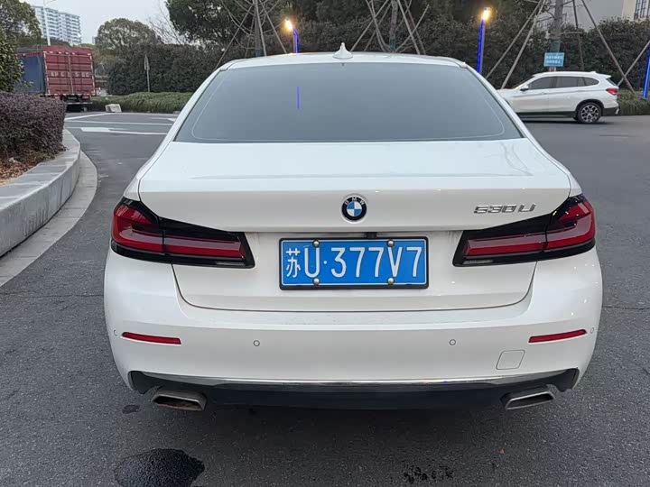 Фото 5 - BMW 5 Series