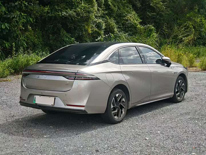 Фото 5 - GAC Aion S Plus