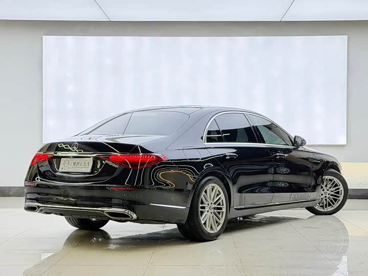 Фото 3 - Mercedes-Benz S-Class