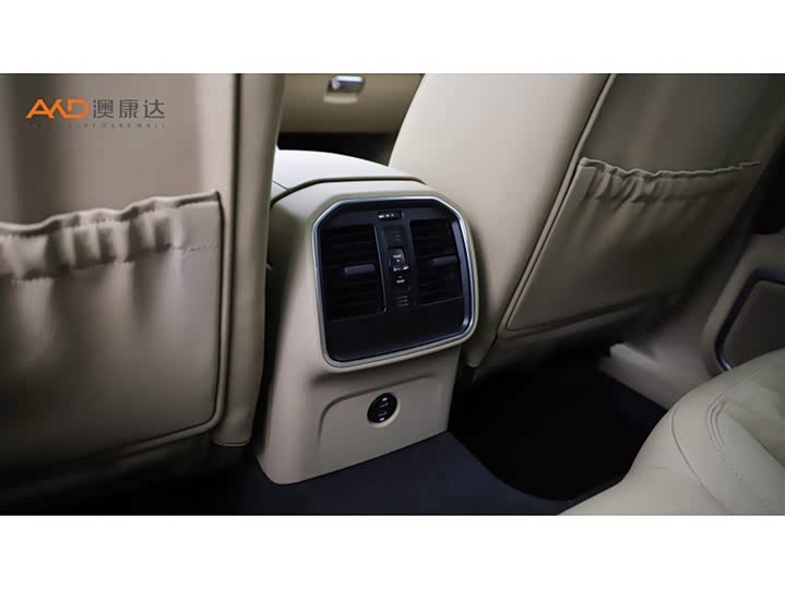 Фото 9 - Porsche Macan