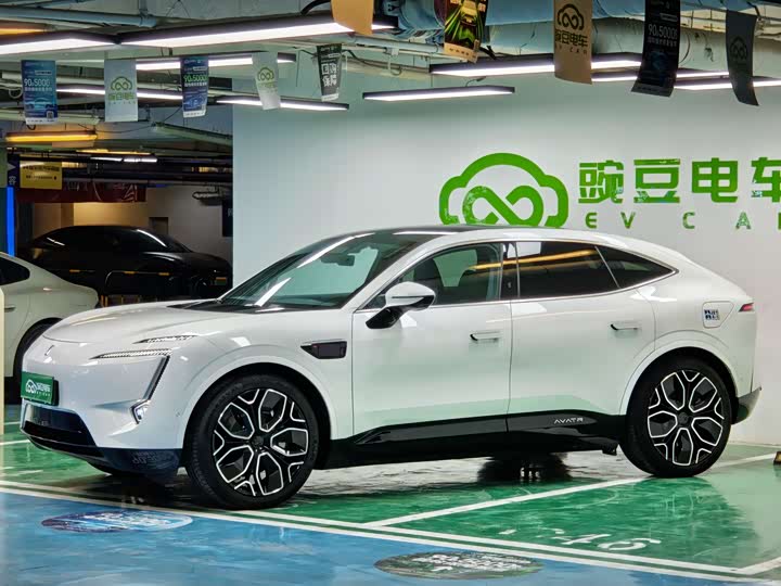 Фото 2 - Avatr 11