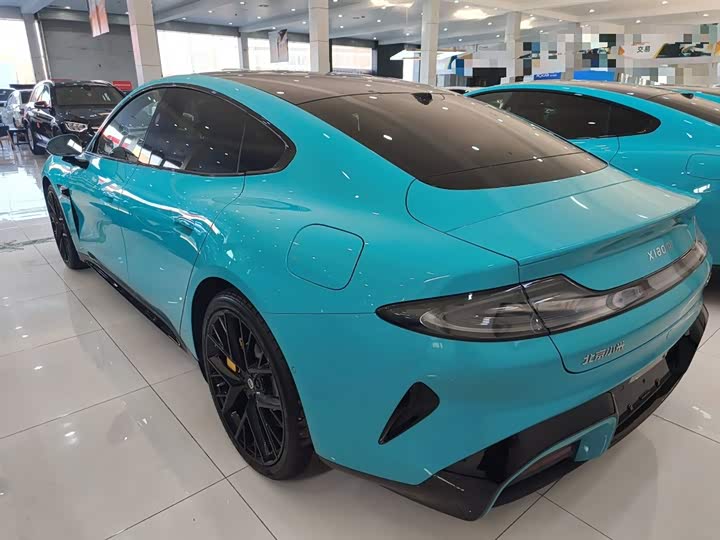 Фото 5 - Xiaomi SU7