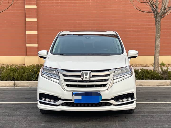 Фото 2 - Honda Elysion