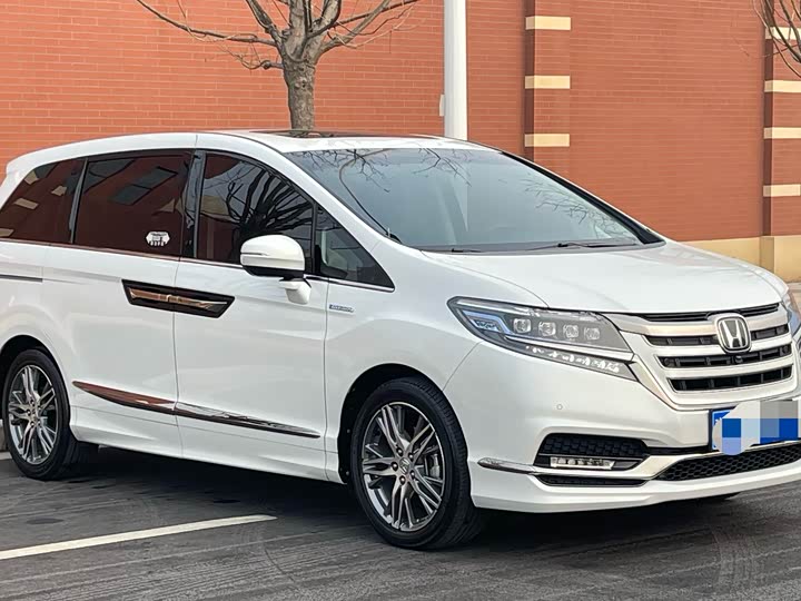 Фото 4 - Honda Elysion