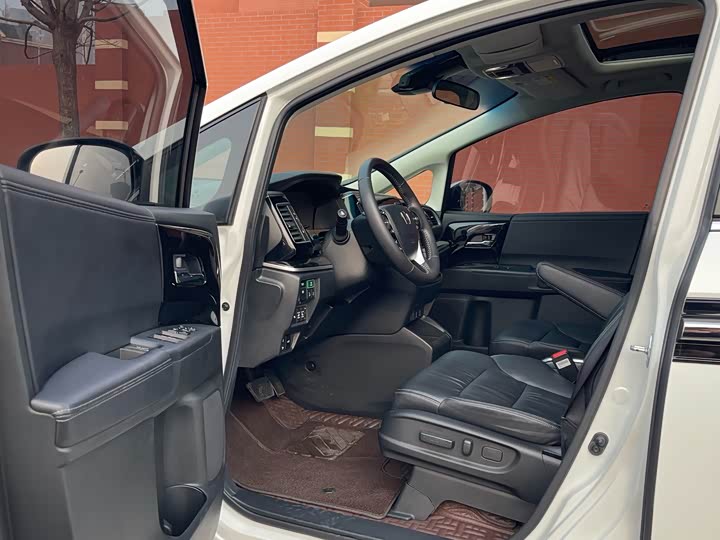 Фото 9 - Honda Elysion