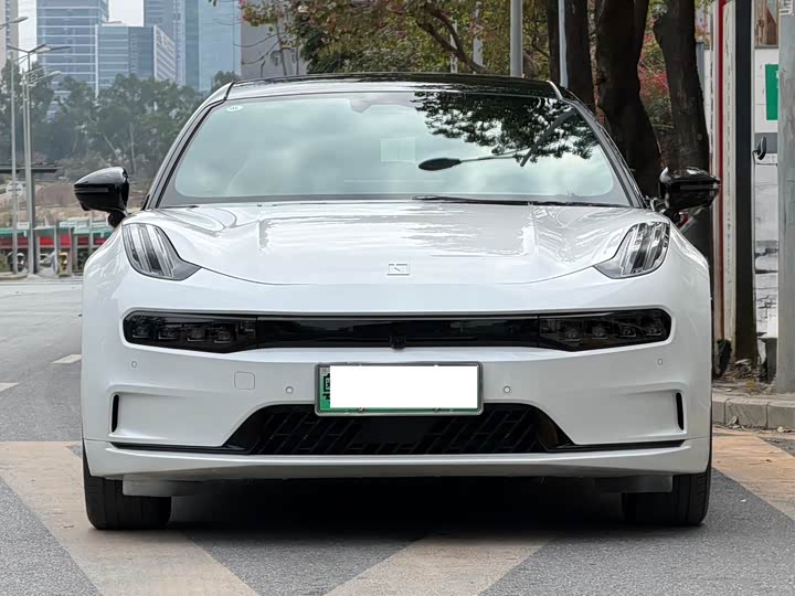 Фото 6 - Zeekr 001