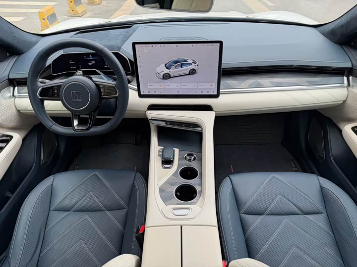 Фото 8 - Zeekr 001