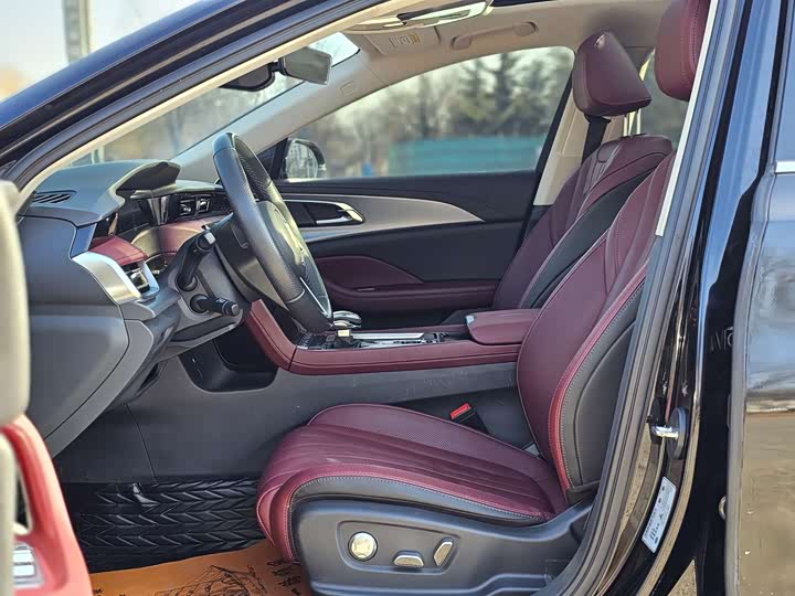 Фото 9 - Hongqi H5