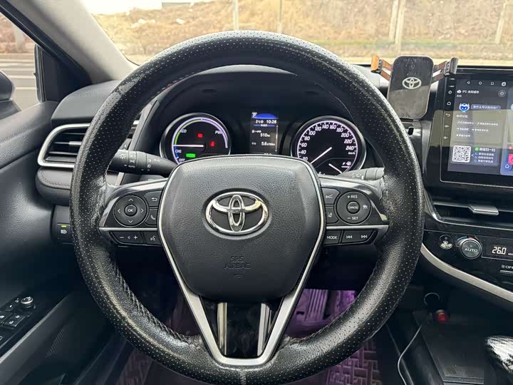 Фото 7 - Toyota Camry