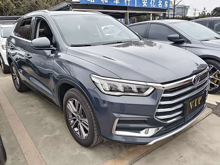 Фото 2 - BYD Song Pro