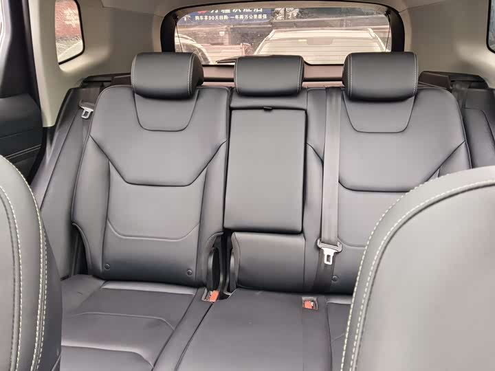 Фото 4 - BYD Song Pro