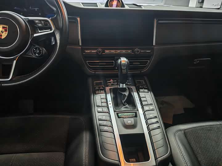 Фото 8 - Porsche Macan