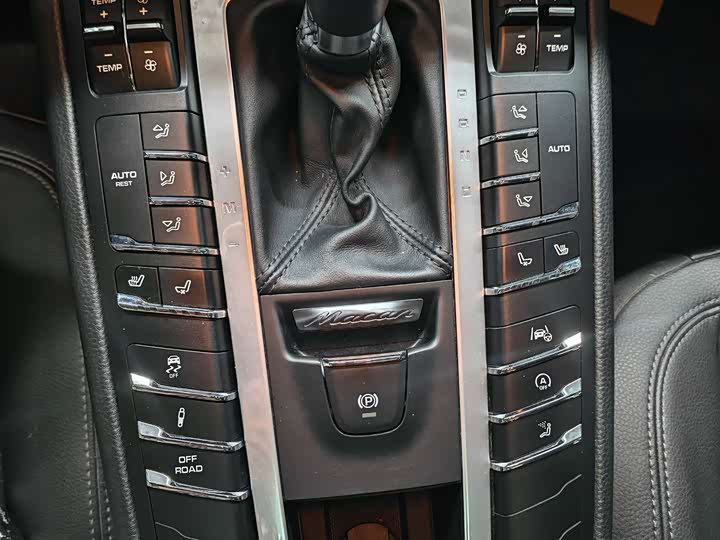 Фото 9 - Porsche Macan