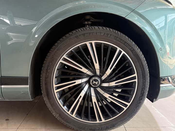 Фото 4 - XPeng G9