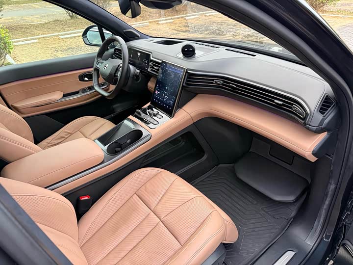 Фото 8 - Nio ES8