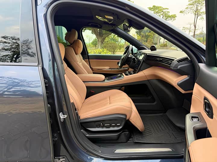 Фото 9 - Nio ES8