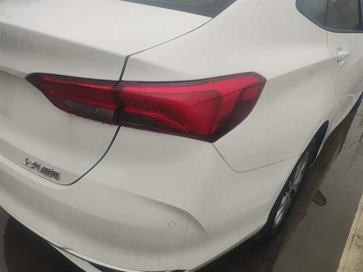 Фото 8 - Buick Verano