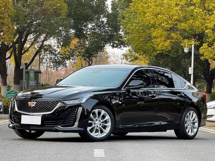 Фото 1 - Cadillac CT5