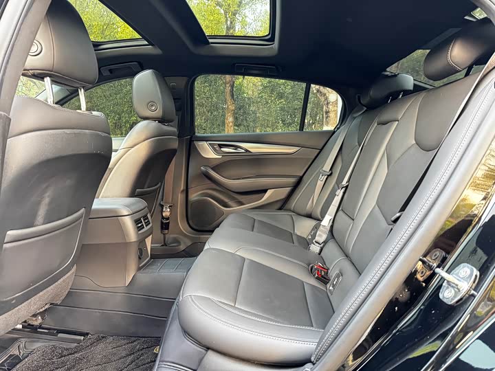 Фото 6 - Cadillac CT5