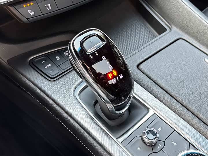 Фото 8 - Cadillac CT5