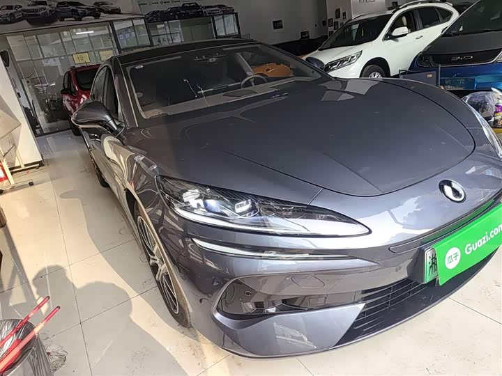 Фото 4 - Denza Z9