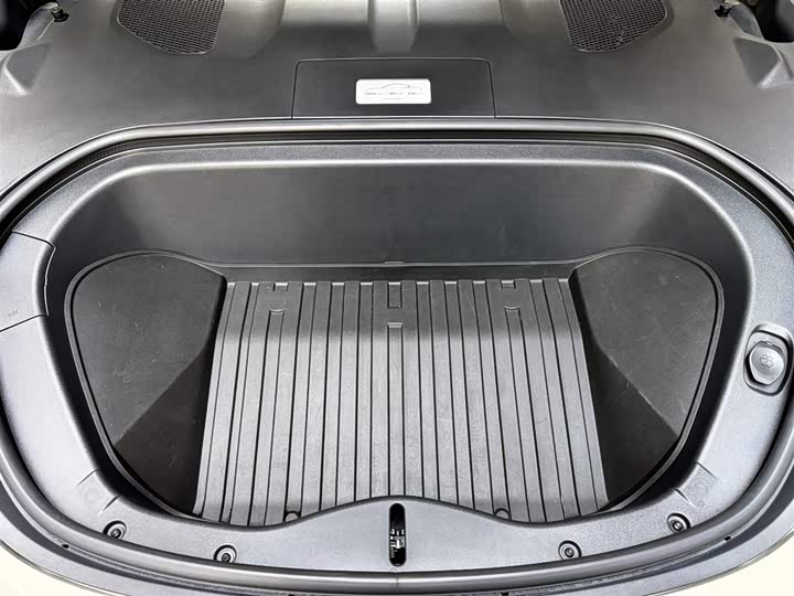 Фото 7 - Xiaomi SU7