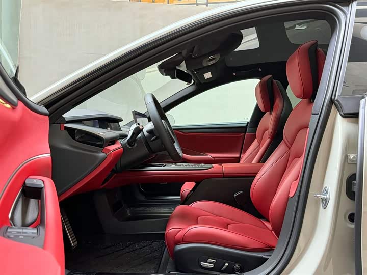 Фото 9 - Xiaomi SU7