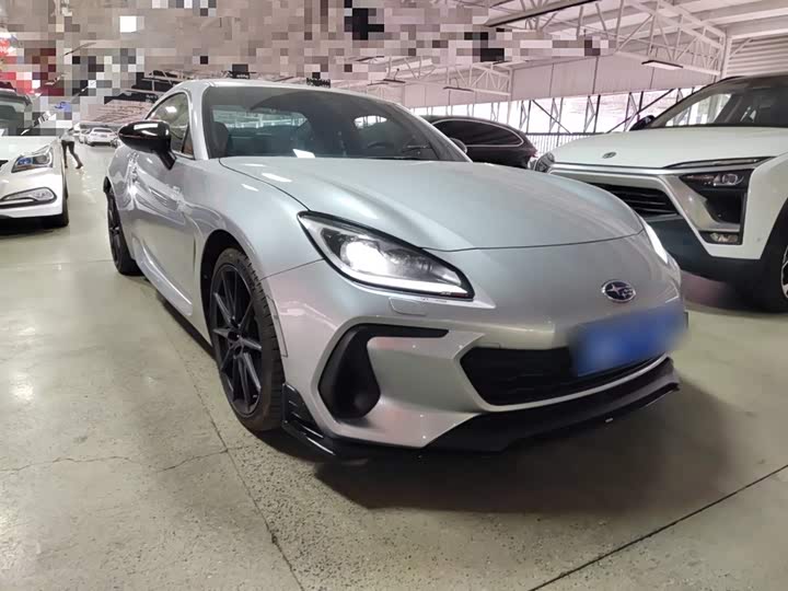 Фото 4 - Subaru BRZ