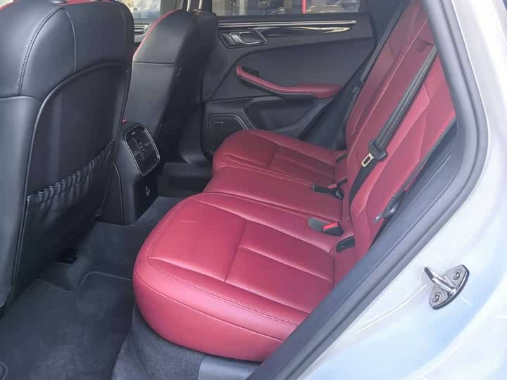 Фото 5 - Porsche Macan