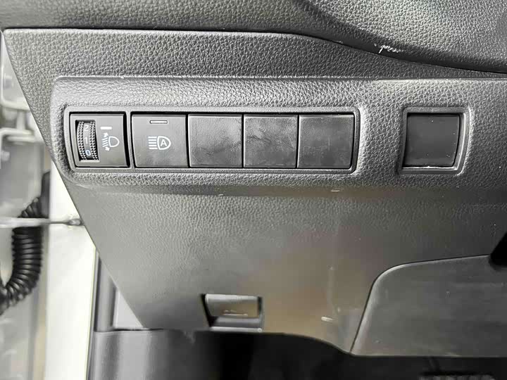 Фото 9 - Toyota Corolla