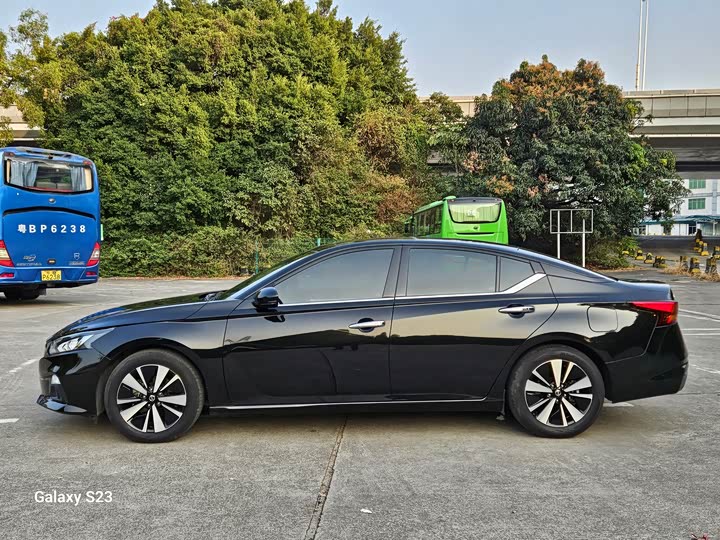 Фото 7 - Nissan Teana