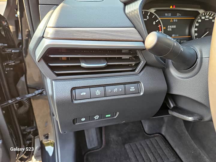 Фото 8 - Nissan Teana