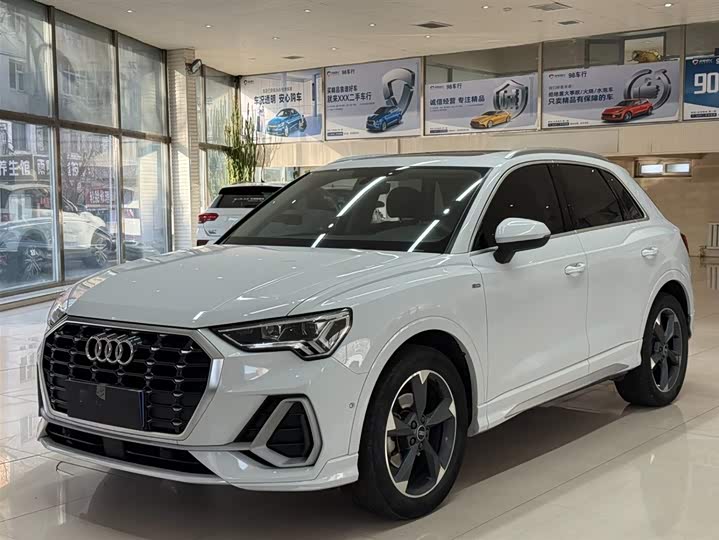 Фото 1 - Audi Q3