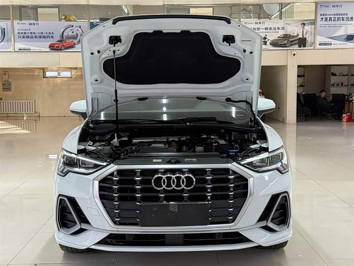 Фото 7 - Audi Q3