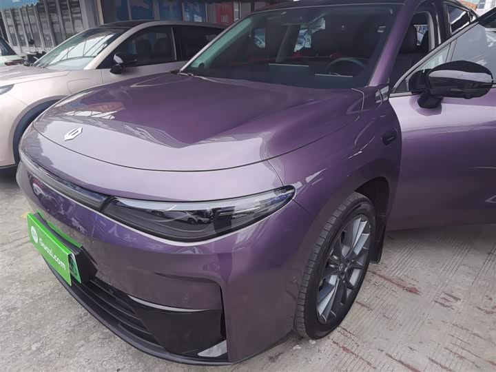 Фото 1 - Leapmotor C10