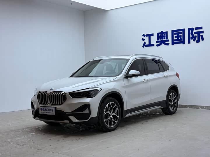 Фото 1 - BMW X1