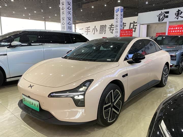 Фото 1 - XPeng Mona M03